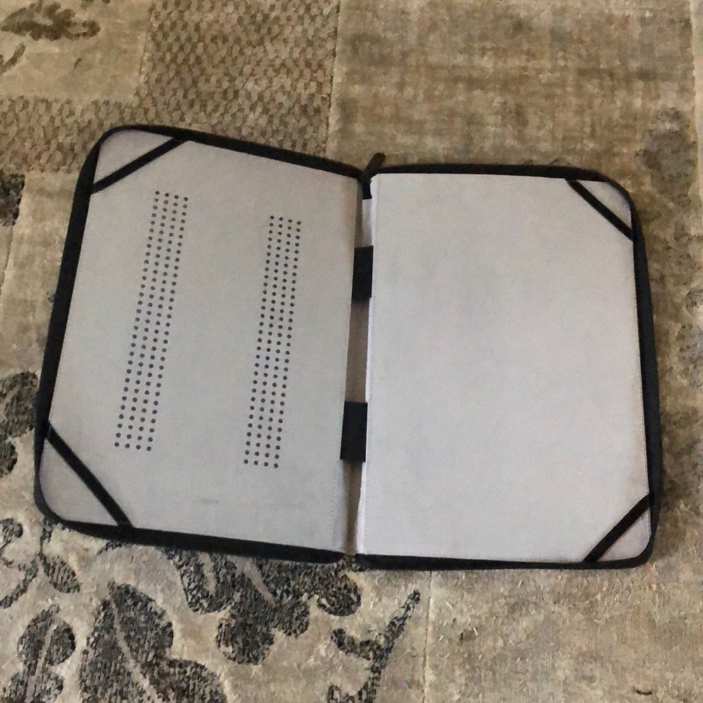 LapTop Case - Picture 2 of 2